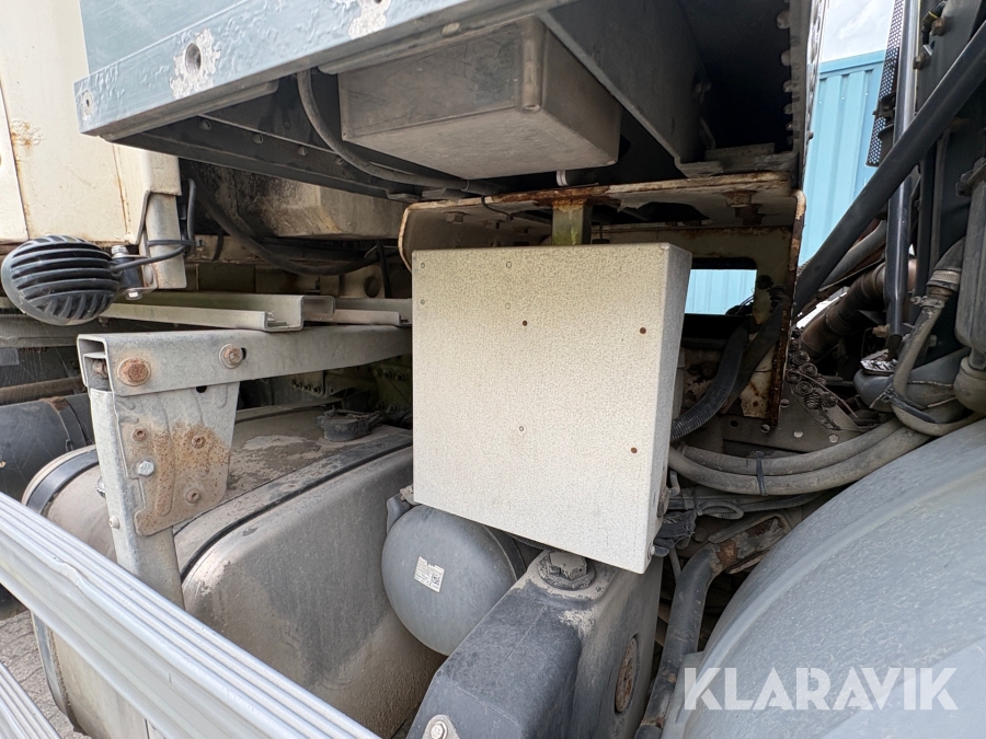 Renovationsbil Mercedes-Benz Econic 26 (L 6X2/4 NLA)