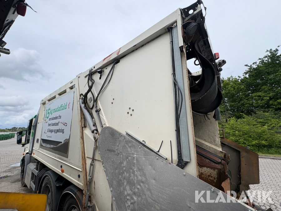 Renovationsbil Mercedes-Benz Econic 26 (L 6X2/4 NLA)