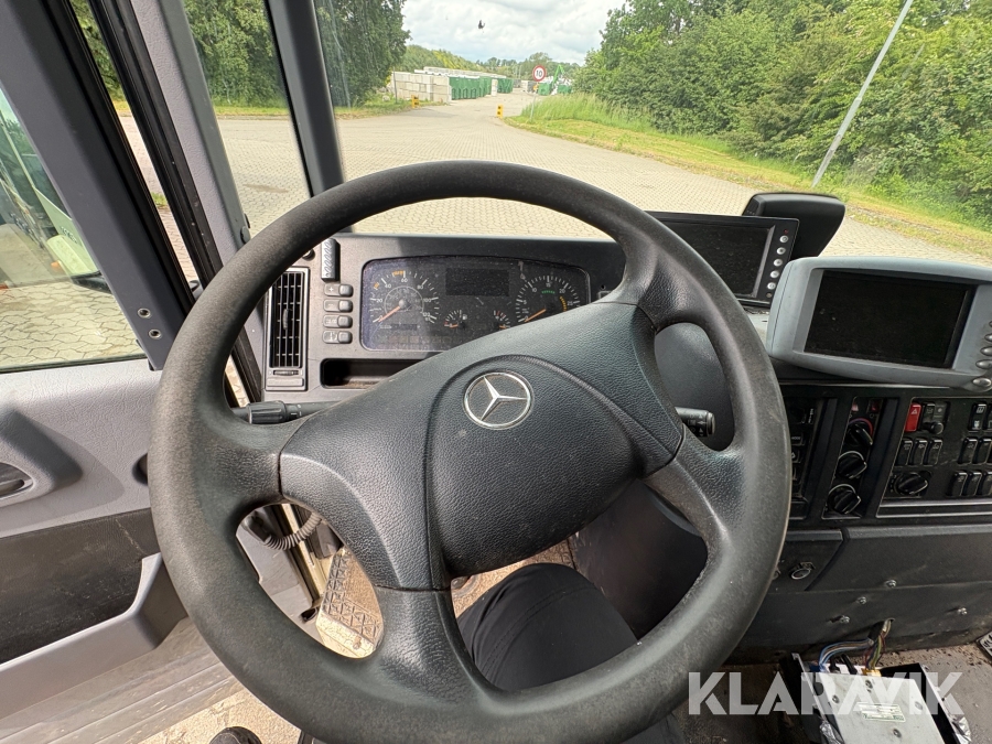 Renovationsbil Mercedes-Benz Econic 26 (L 6X2/4 NLA)