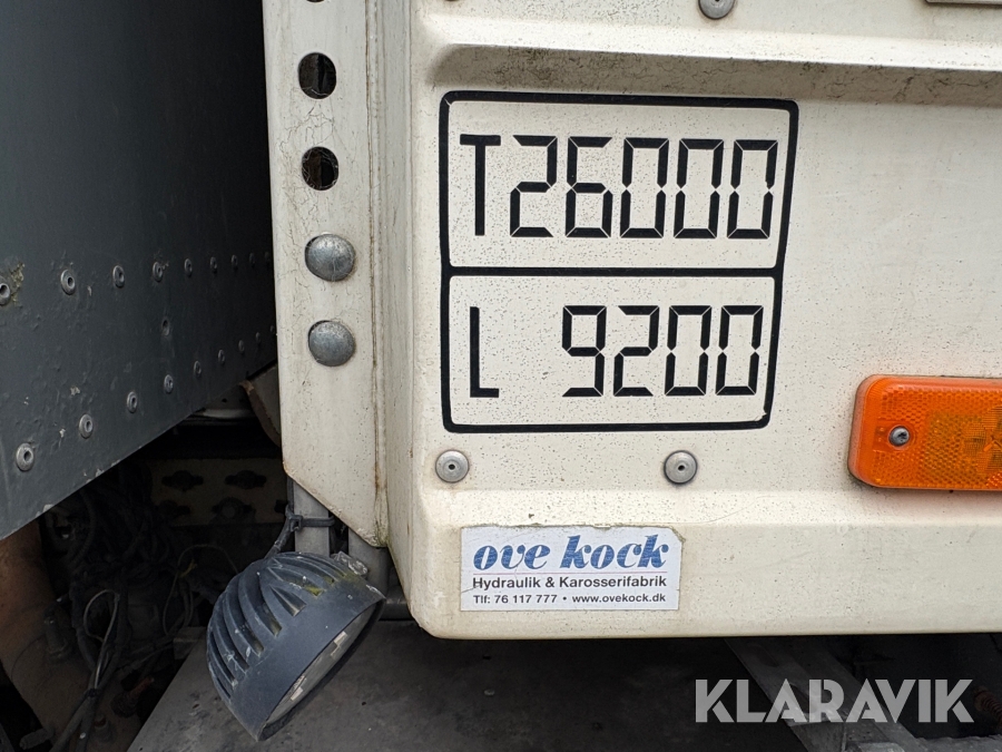 Renovationsbil Mercedes-Benz Econic 26 (L 6X2/4 NLA)