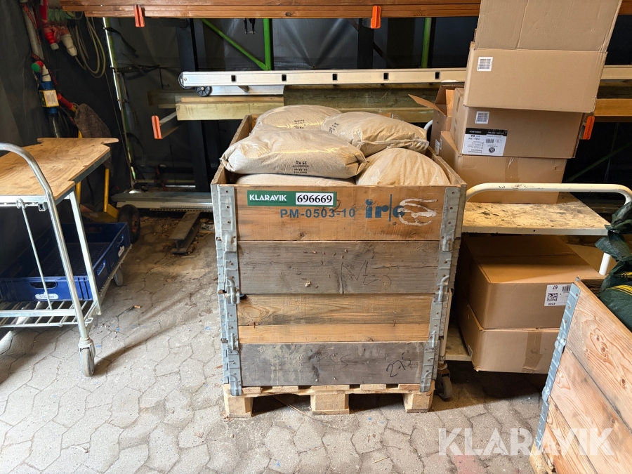 Sand i poser cirka 25 styk