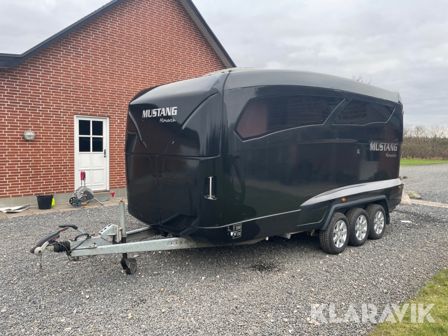 Hestetrailer Mustang Monarch med Living