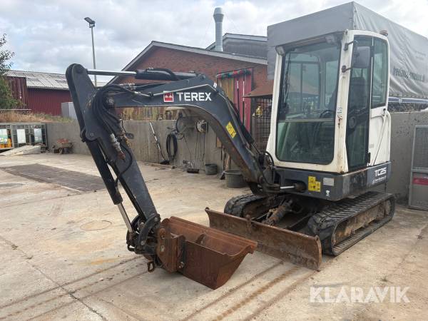 Gravemaskine Terex TC25 med planérskovl