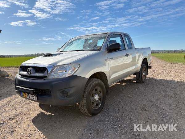Pickup Toyota Hilux 2,5 D-4D Extra Cab 4WD