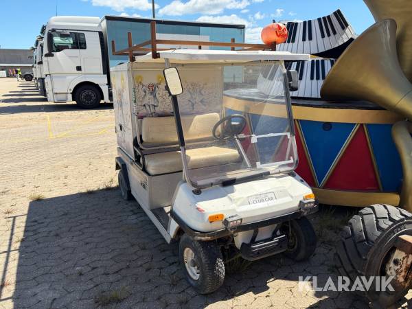 Golfvogn Club Car Carryall 2 med specialbygget opbevaringsskab