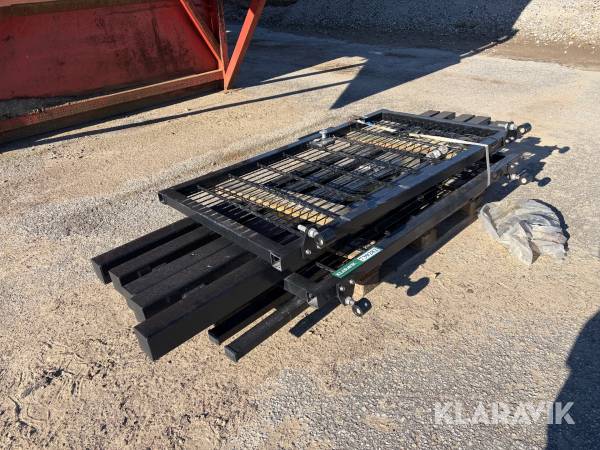 Galvaniseret låger 2 styk låger + stolper