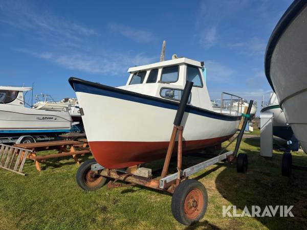 Båd Bess 22" 2 cylinder motor