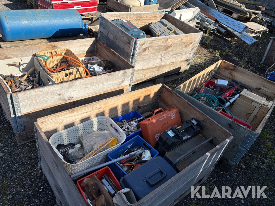 Blandet lot værktøj og værktøjskasser