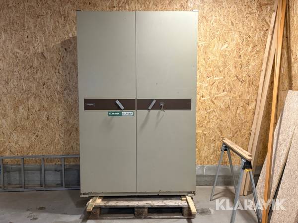 Pengeskab Hadak 130x78x205 cm