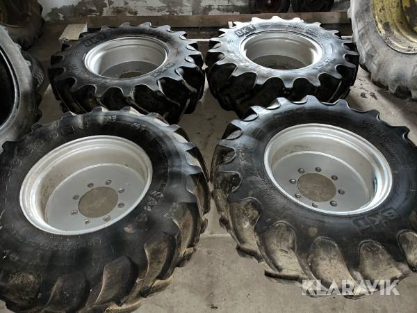 Landsbrugshjul med fælge BKT og Firestone 380/85R24 - 4 styk