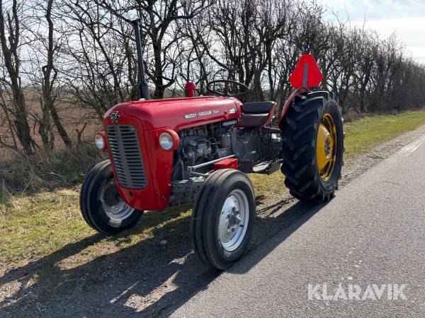 Veteran Massey-Ferguson 35X 