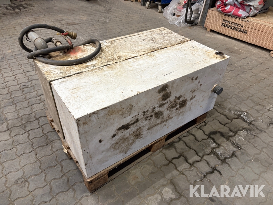 Olietanke 200 liter 2 styk