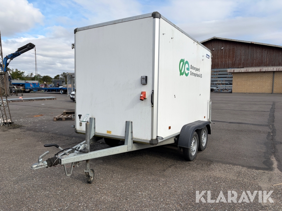 Lukket trailer Variant 2005C3-Door 2000kg.