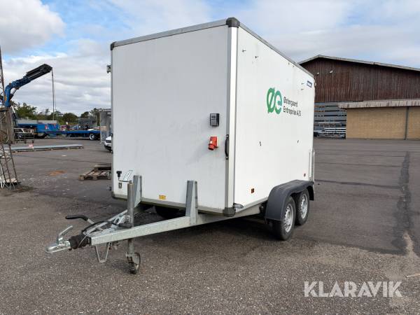 Lukket trailer Variant 2005C3-Door 2000kg.