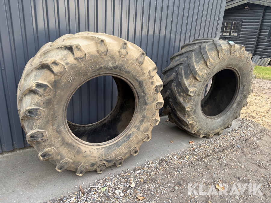 Traktordæk Pirelli TM800 600/65R28, 2 Styk uden fælge