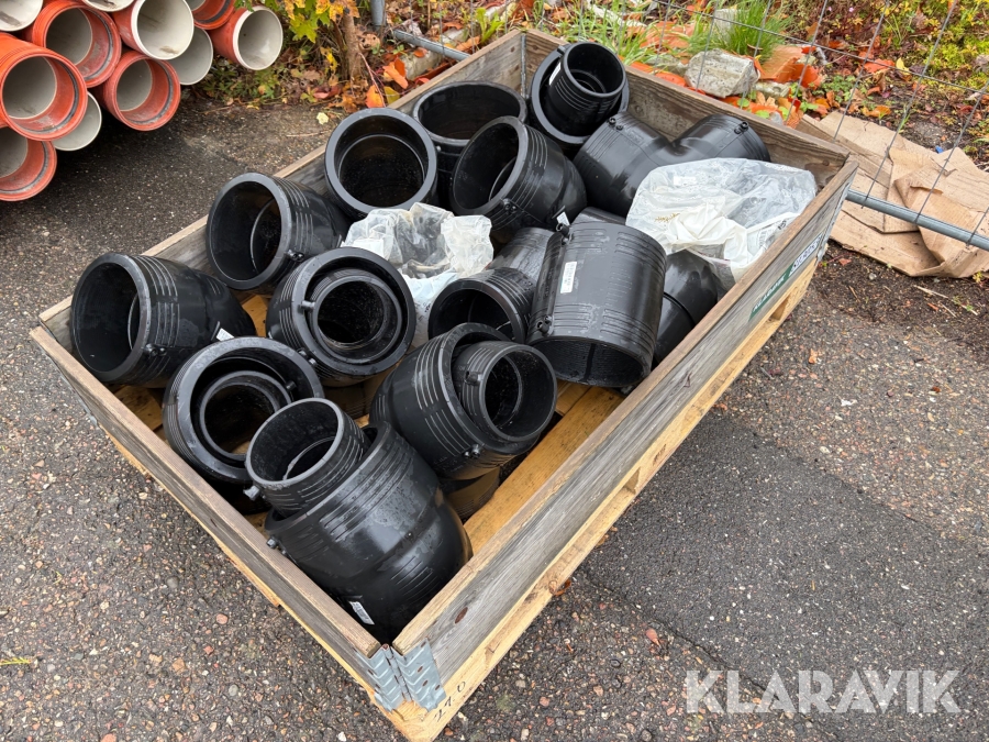 Assorterede kloak og afløbsrør -  cirka 15 dele