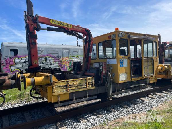 Kort 10 tons trolje med palfinger kran