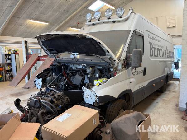 Varebil Iveco Daily 35s17