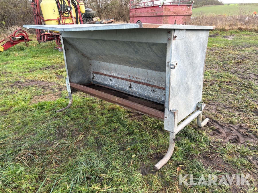 Foderautomat til kalve