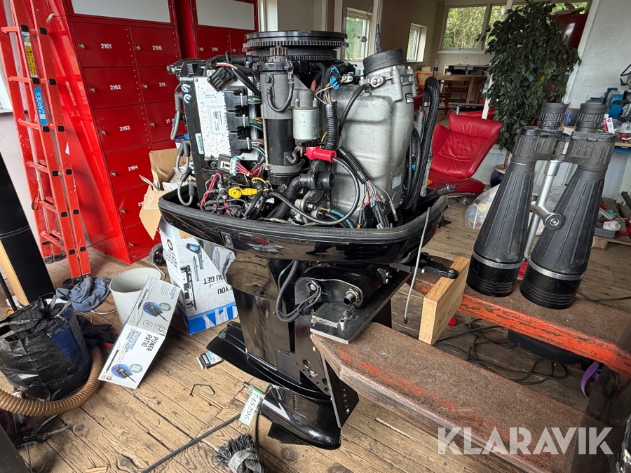 Påhængsmotor Mercury 60 HK EFI med reservedele, propel og kikkert