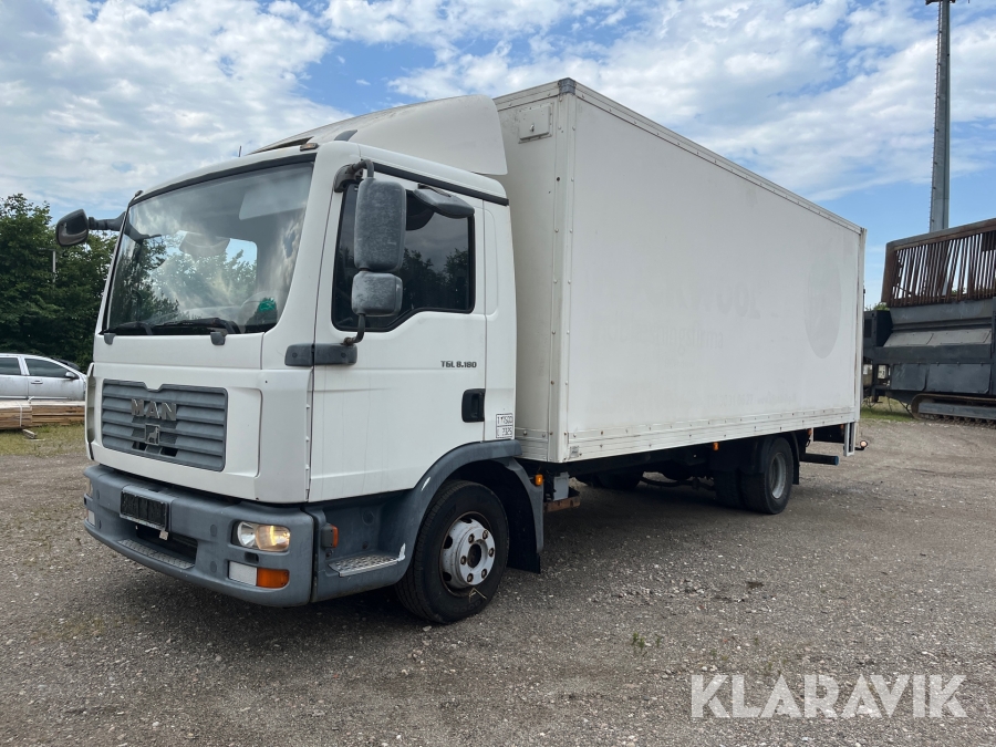 Lastbil MAN TGL 8.180
