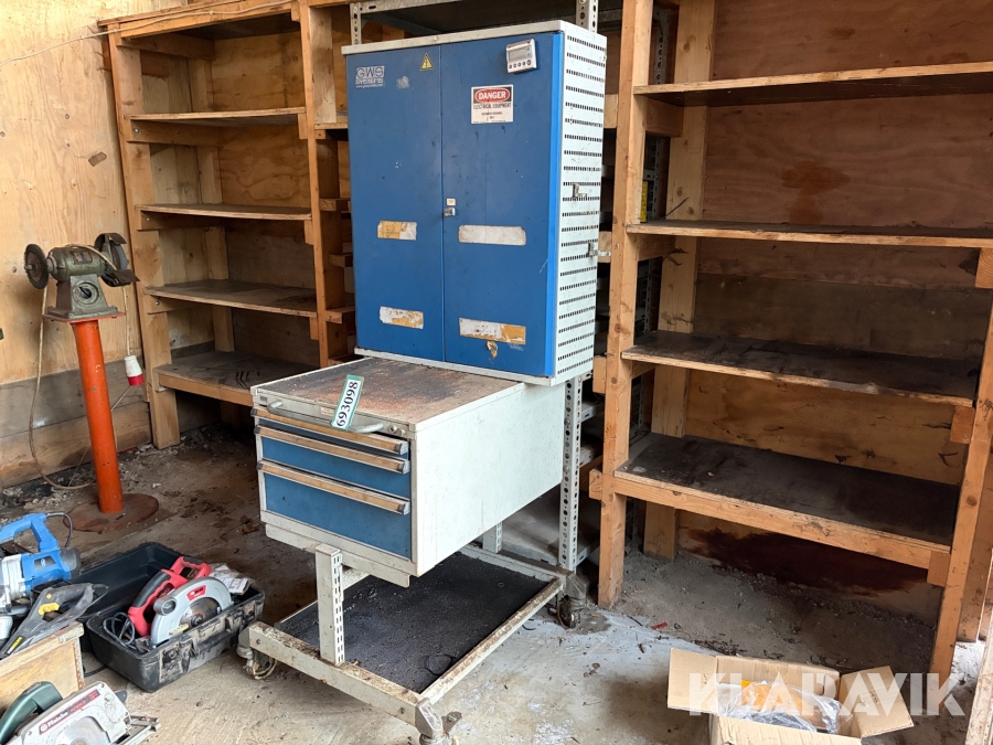 Værkstedsvogn - med skuffer og overskab