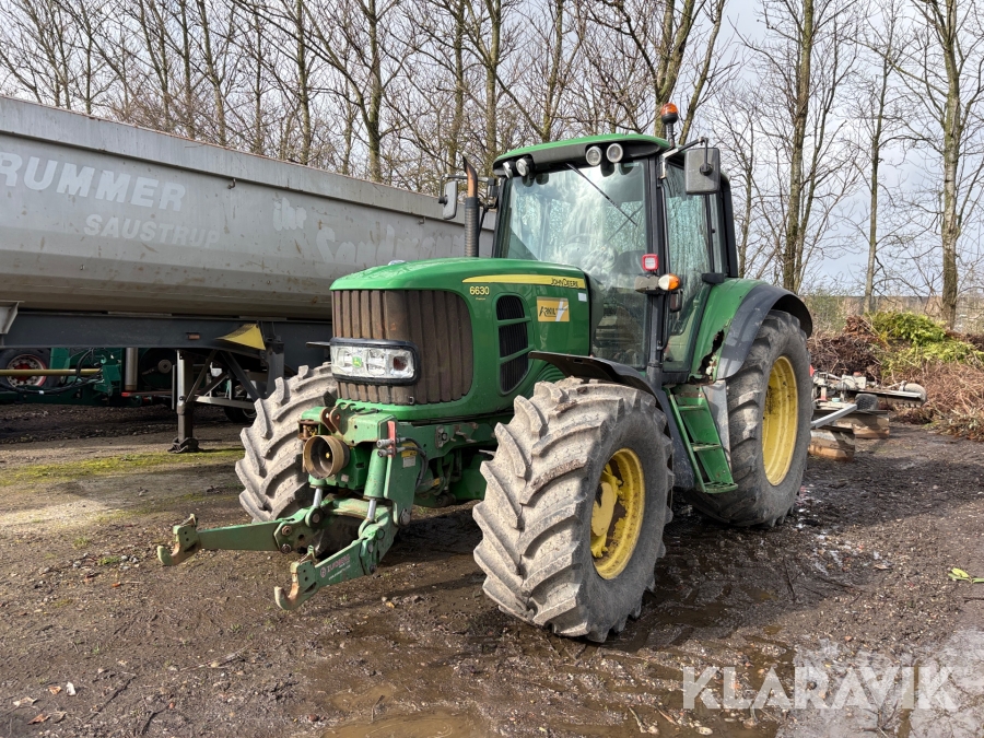Traktor John Deere 6630