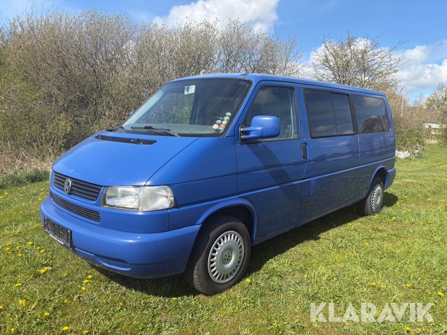 Stor personbil Volkswagen Caravelle 2,5