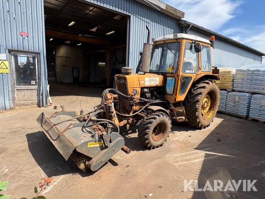 Traktor Ford 6600
