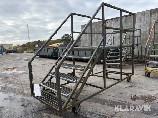 Arbejdesplatform med trapper 1 styk