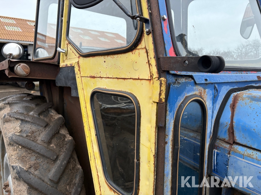 Veterantraktor Leyland 255, Odsherred, Klaravik auktioner