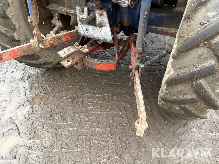 Veterantraktor Leyland 255, Odsherred, Klaravik auktioner