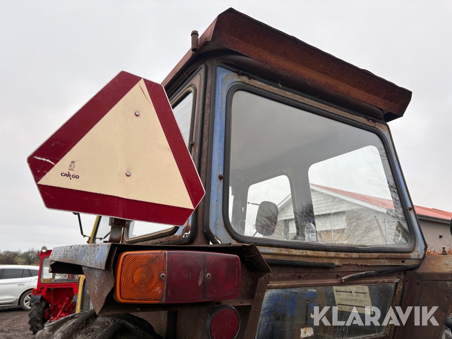 Veterantraktor Leyland 255, Odsherred, Klaravik auktioner