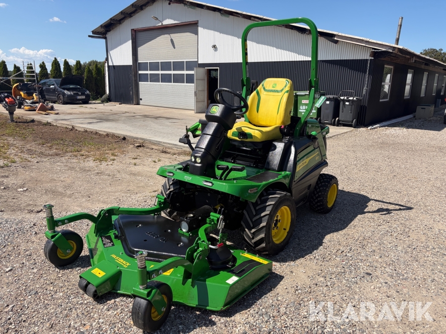 Græsslåmaskine John Deere 1550 M TerrainCut 62” FA