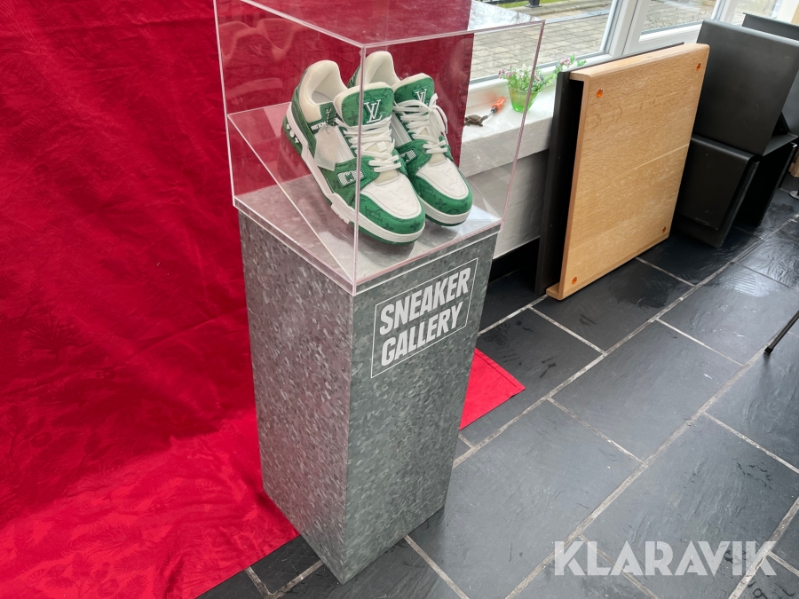 Sko display, Silkeborg, Klaravik auktioner
