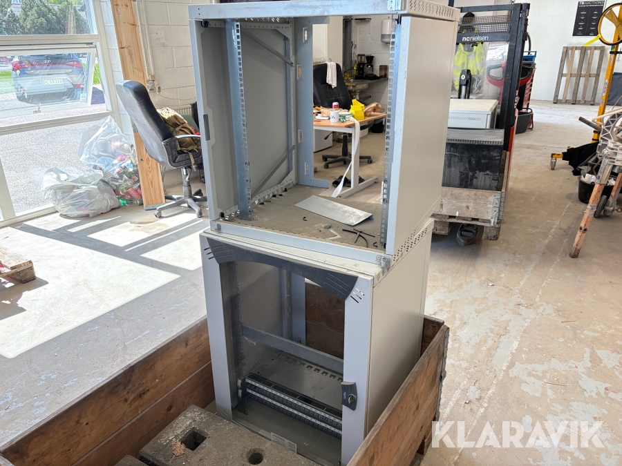 Rackskabe Schneider Electric 2 styk