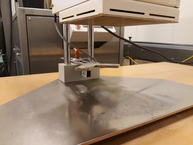 Klaravik Auktioner | Capsealer