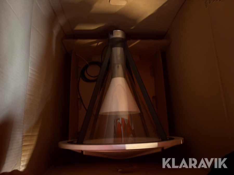 Parklampe med stander i original indpakning