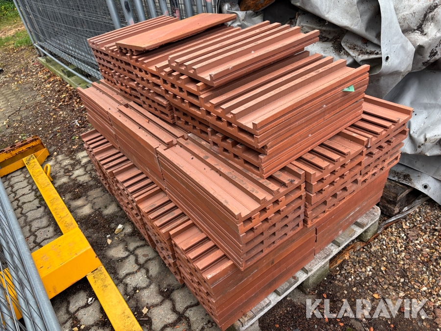 Tegl Komproment til facade eller tag Cirka 180 styk 