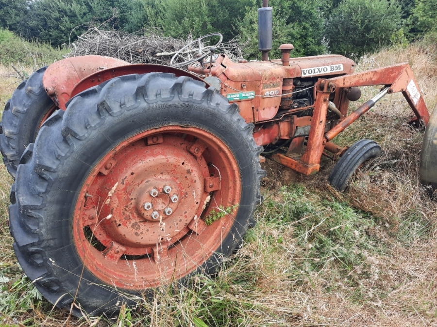 Traktor med frontlæsser