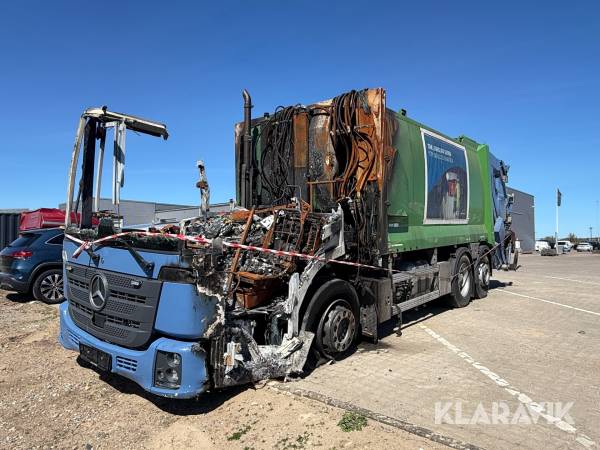 Lastbil Mercedes-Benz 2630 L 6x2/4
