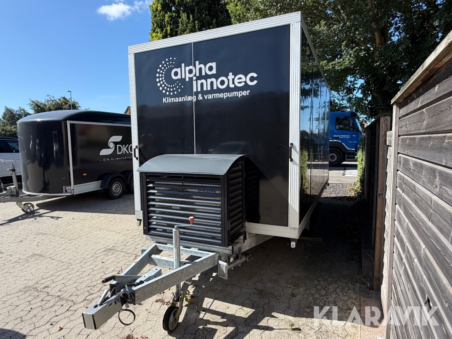 Trailer  UNSINN showroom