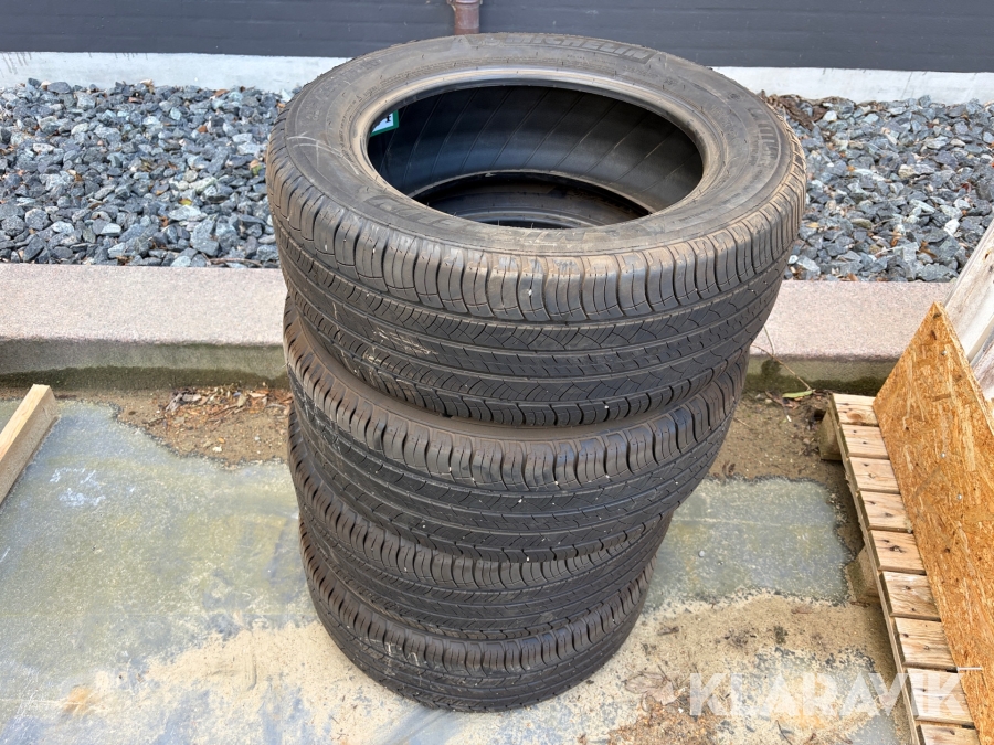 Dæk Michelin 235/55R17 4 styk