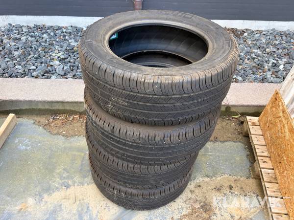 Dæk Michelin 235/55R17 4 styk