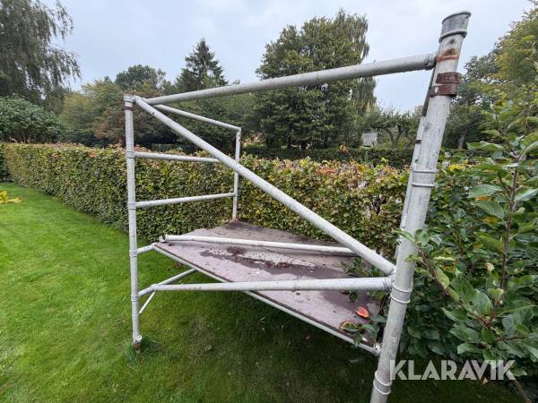 Stillads ZARGES mobilt aluminiumstillads med 3 stilladsdæk og hjul