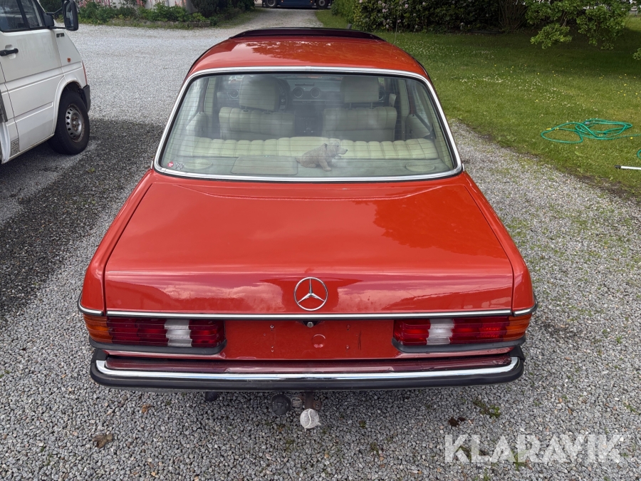 Veteranbil Mercedes-Benz 240 D