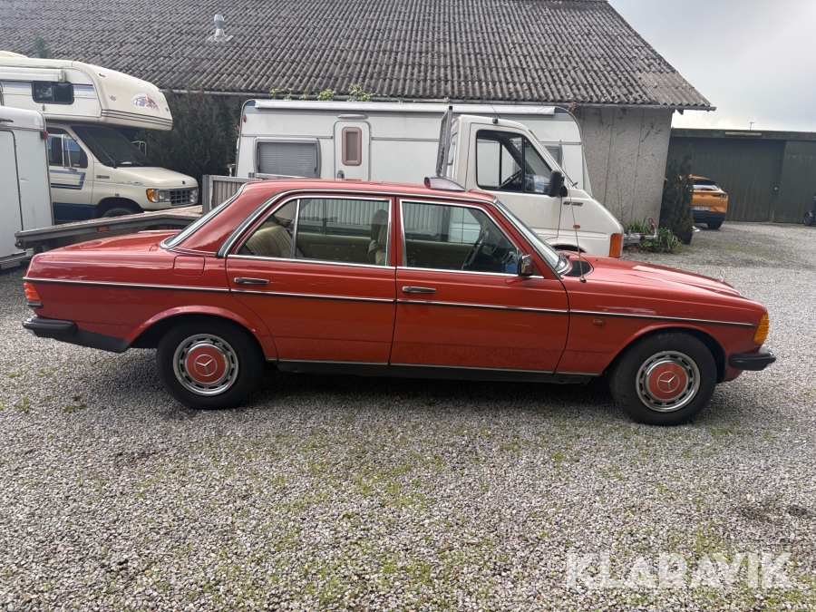 Veteranbil Mercedes-Benz 240 D