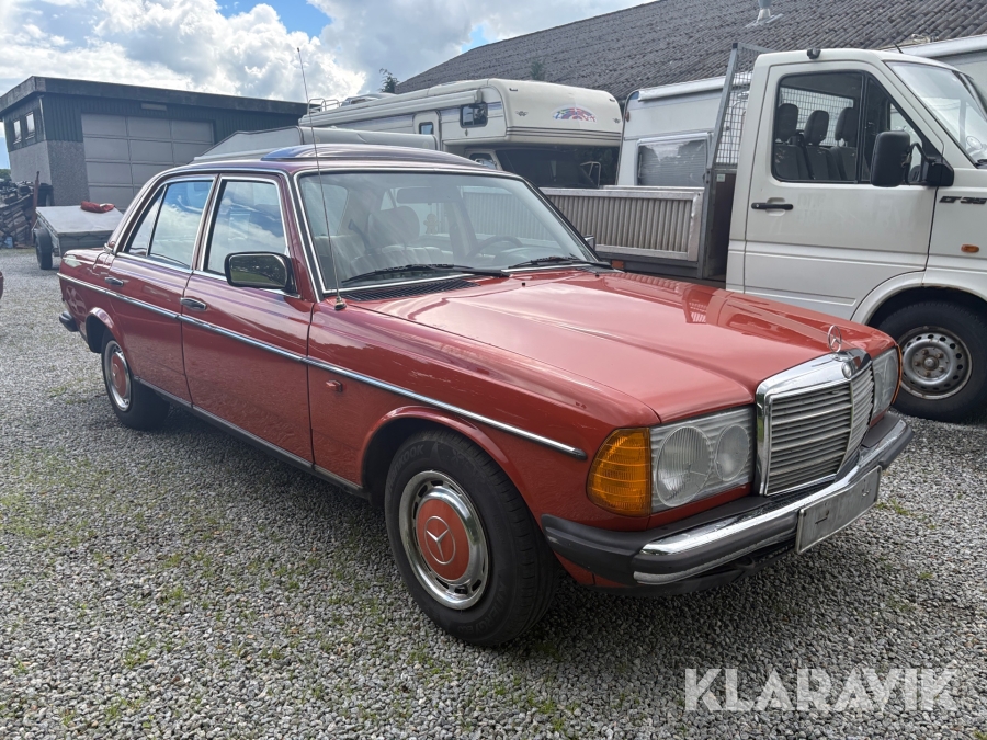 Veteranbil Mercedes-Benz 240 D