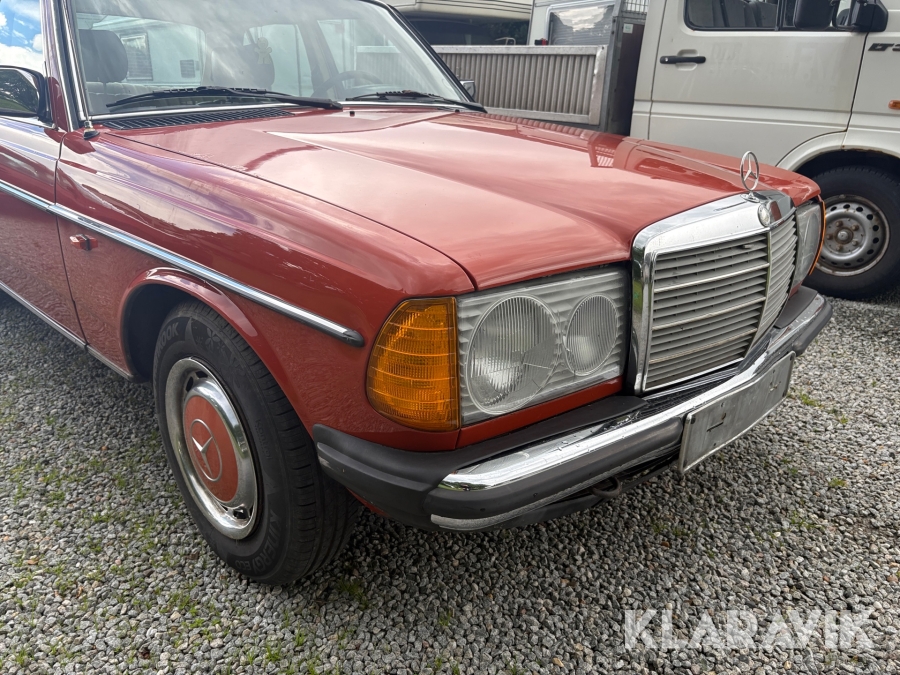 Veteranbil Mercedes-Benz 240 D