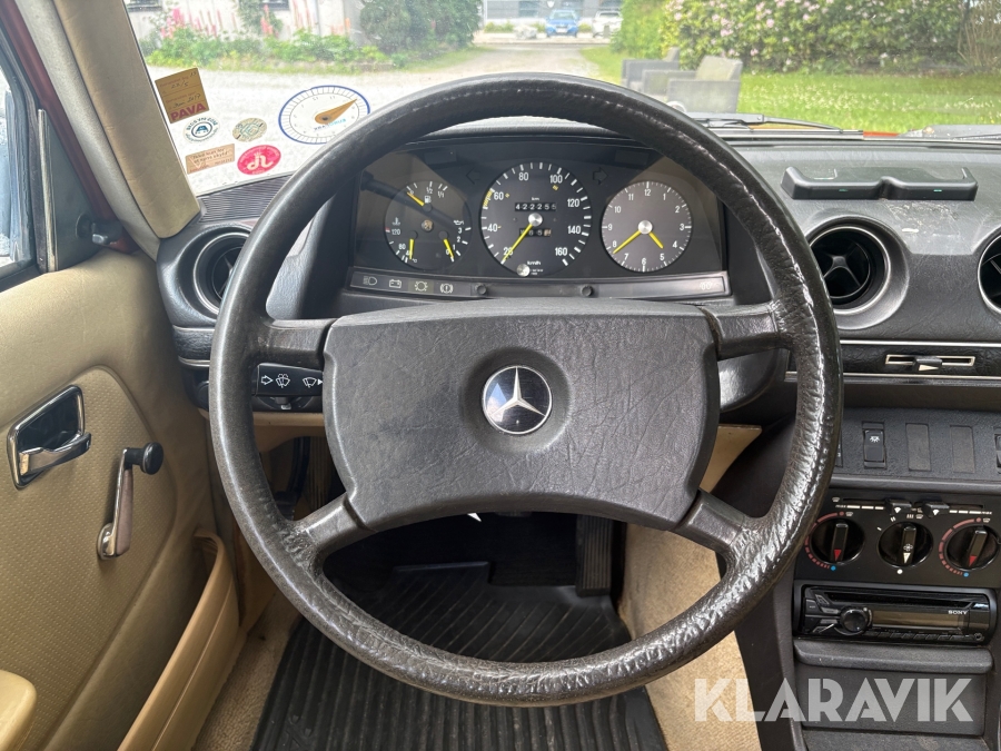 Veteranbil Mercedes-Benz 240 D